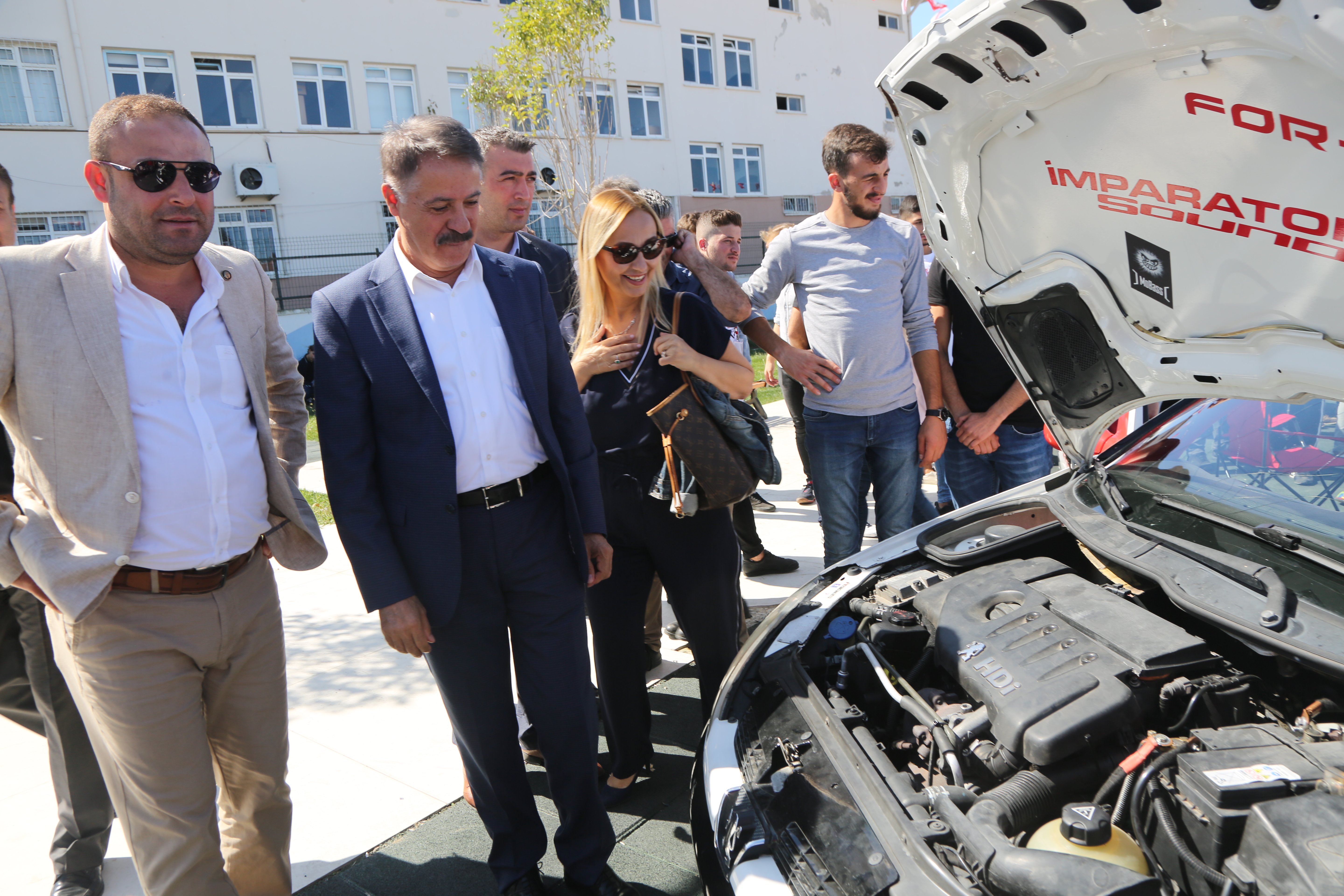 Modifiye araçlardan muhteşem festival   