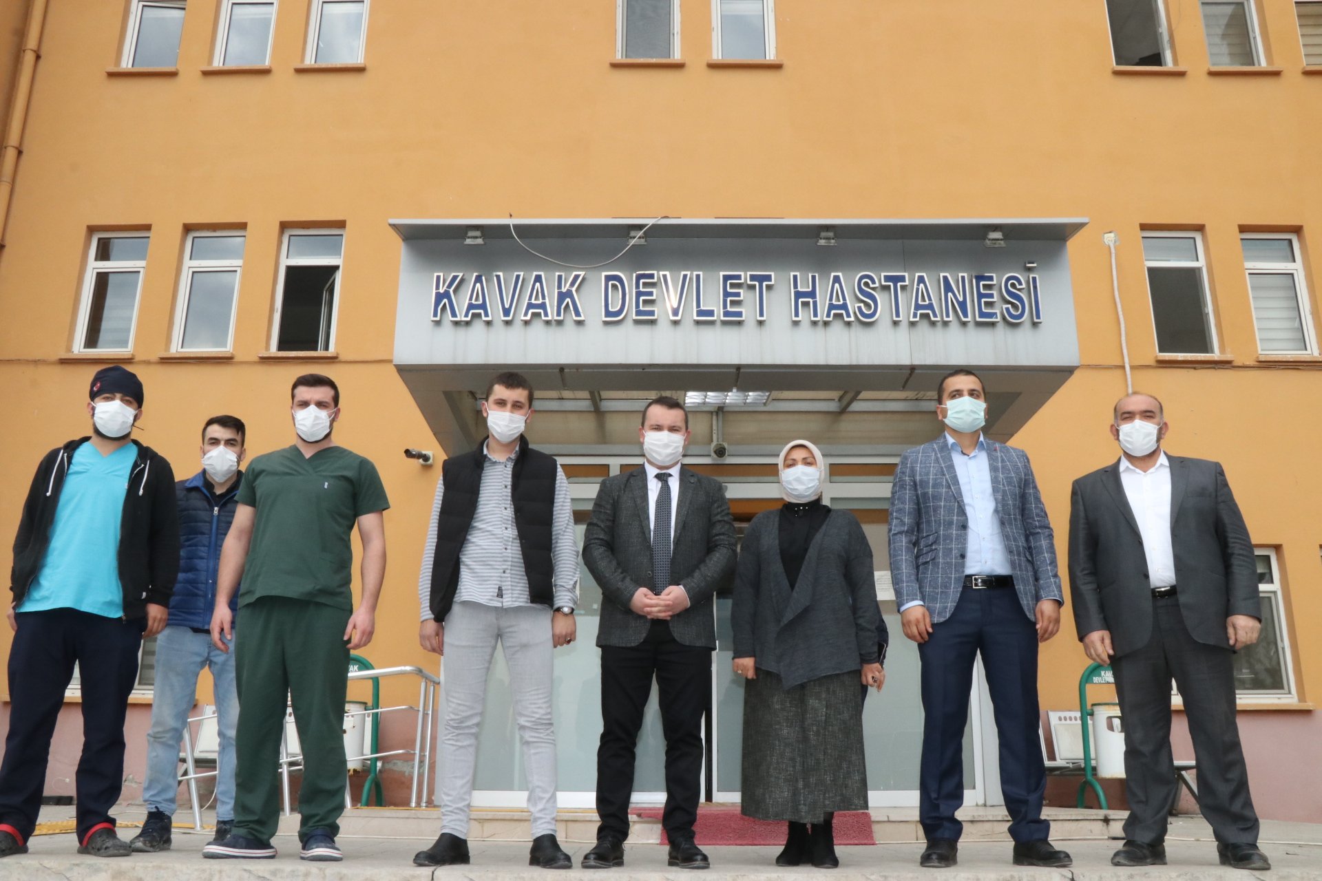 KAVAK’TA SAĞLIK ÇALIŞANLARINA TATLI TEŞEKKÜR