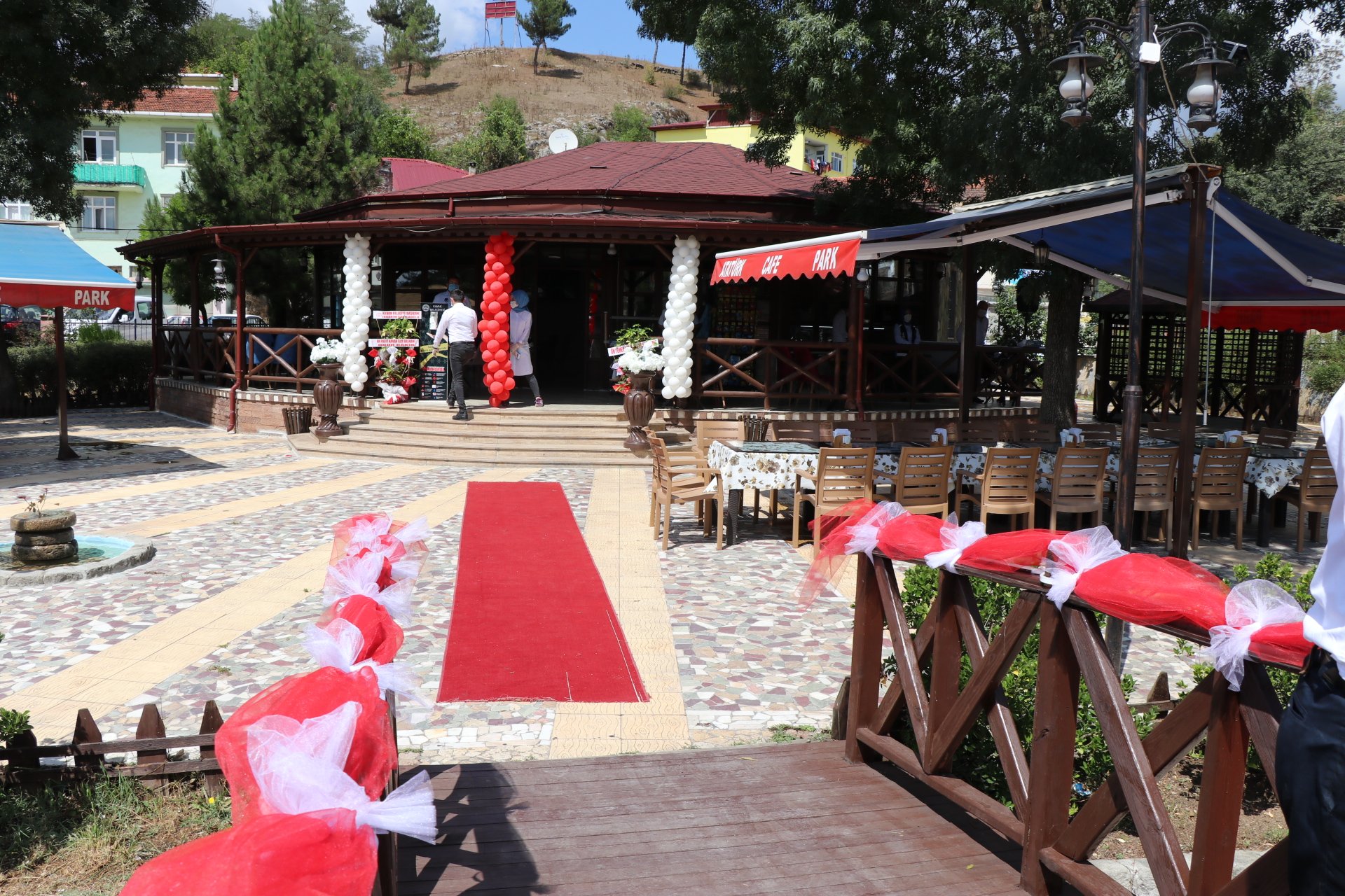 MEYDAN CAFE YENİLENDİ
