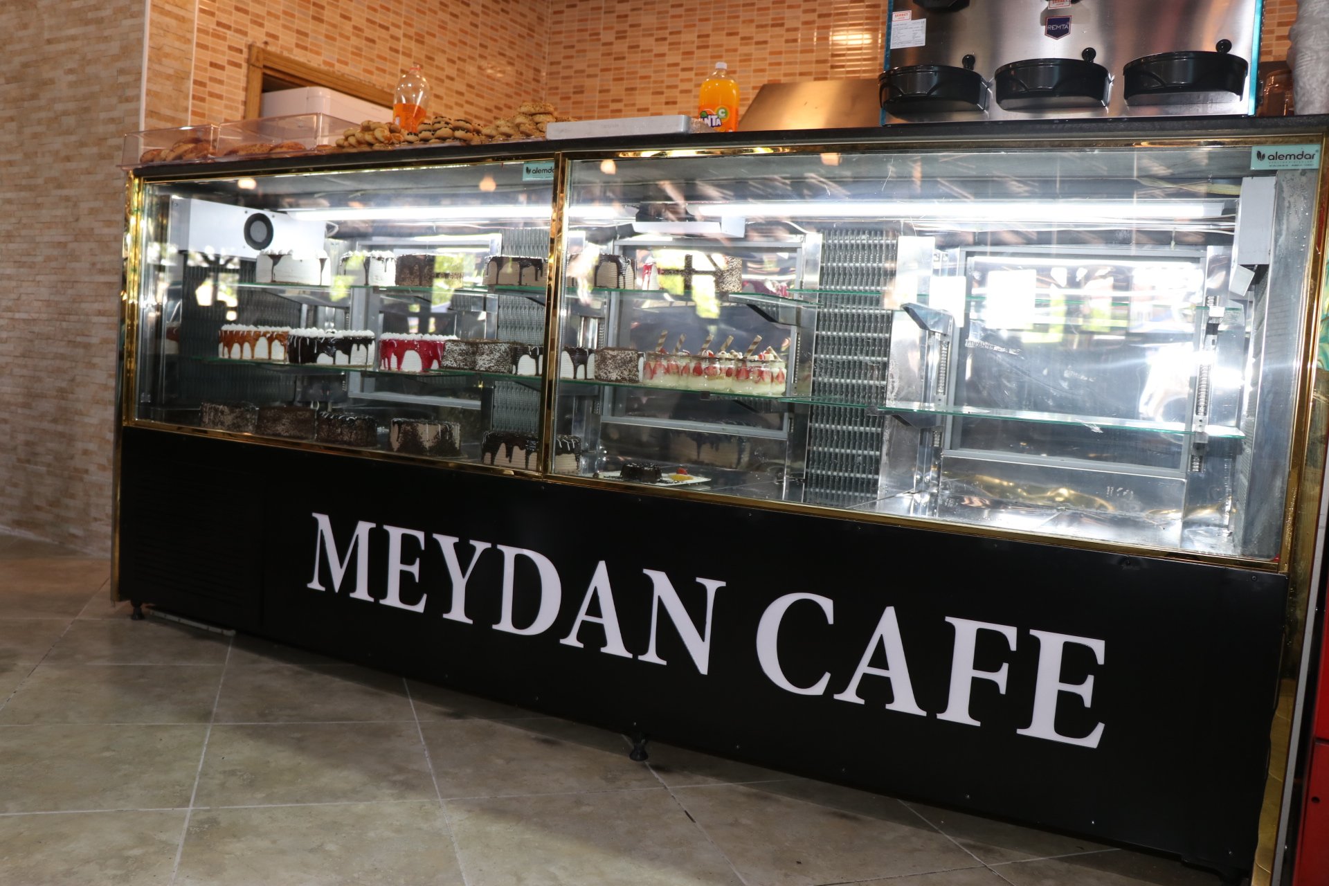 MEYDAN CAFE YENİLENDİ