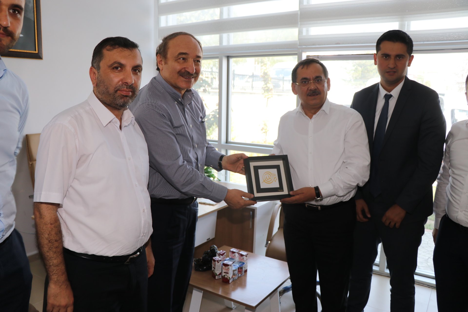 ETKİN BİÇİMDE SAHAYA İNİYORUZ