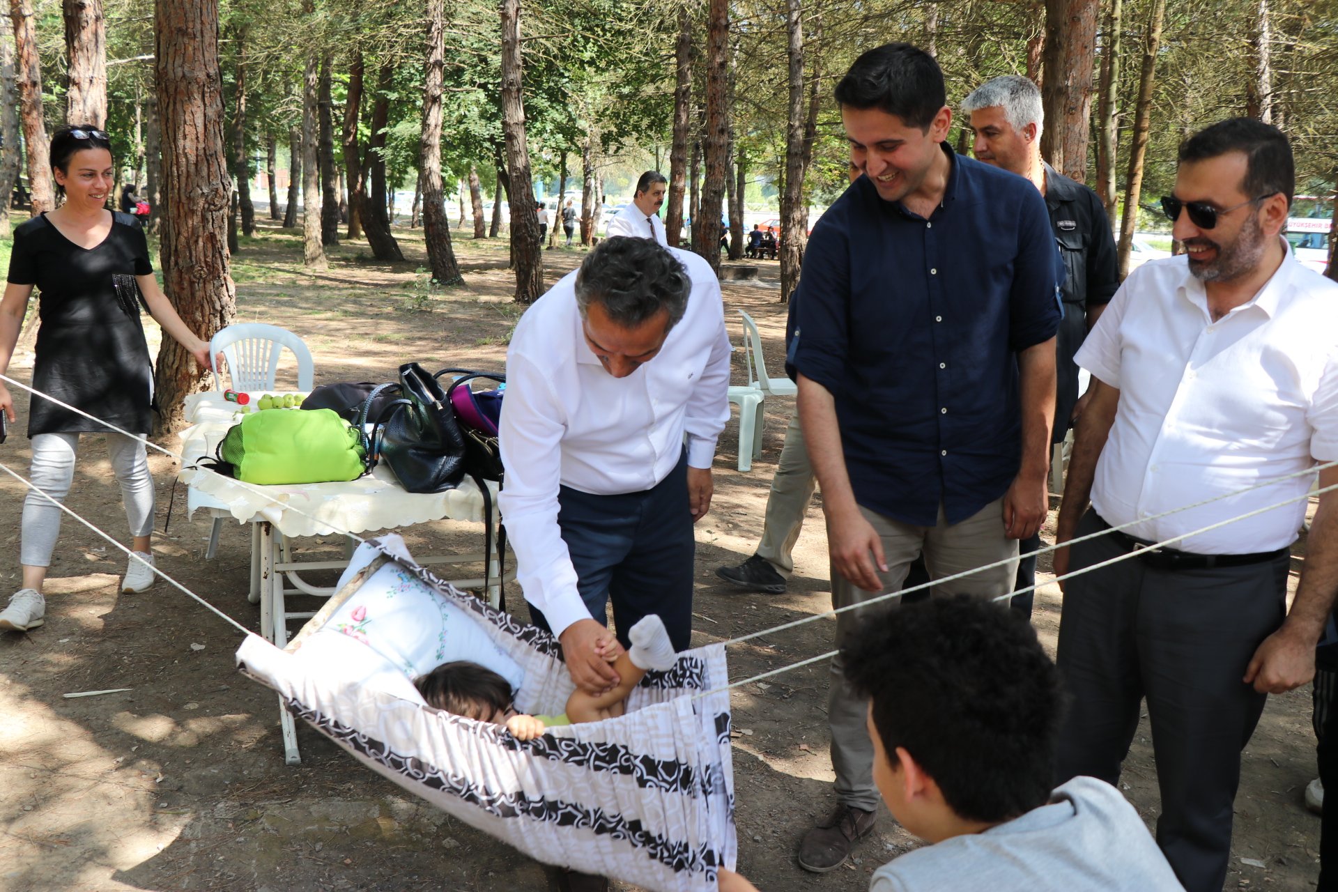 NEFES ALMAK İSTEYEN GELSİN