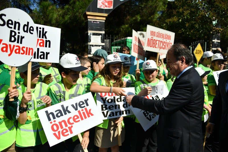 Yaya geçidi nöbeti Yaya geçidi nöbeti