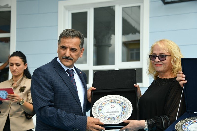 ÖRNEK İNSANLARDAN EĞİTİME ÖRNEK YATIRIM ÖRNEK İNSANLARDAN EĞİTİME ÖRNEK YATIRIM