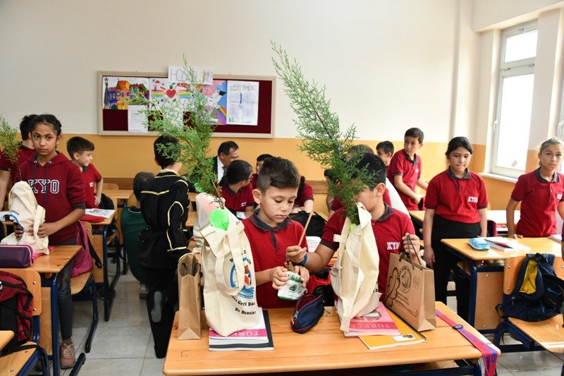 Hedefe birlikte yürüyeceğiz Hedefe birlikte yürüyeceğiz