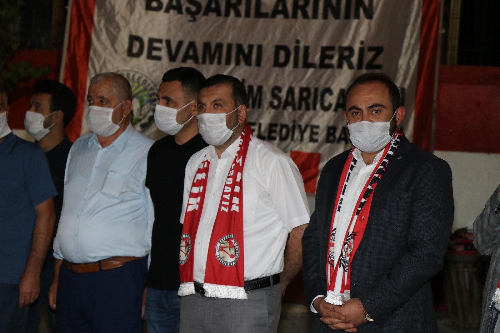KAVAK’TA ŞÖLEN HAVASINDA KUTLAMA KAVAK’TA ŞÖLEN HAVASINDA KUTLAMA