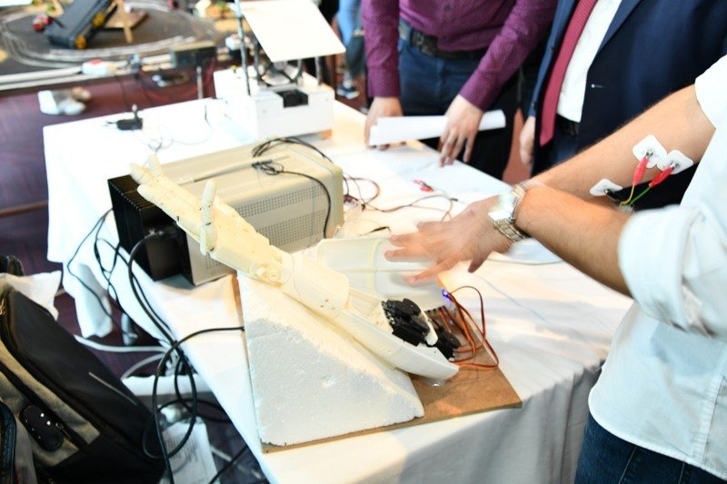 Tekkeköy'de Bilim Şenliği Tekkeköy'de Bilim Şenliği
