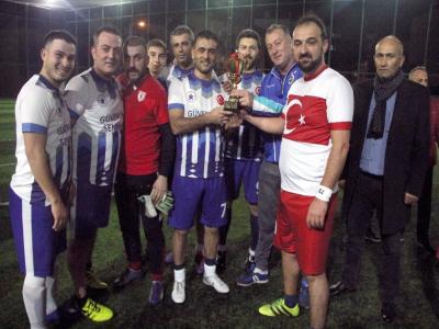 Doktorlar şampiyon
