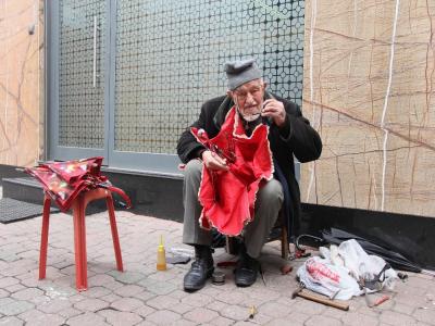 90 yaşında gözlüge gerek duymuyor 