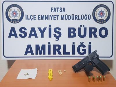 Hırsızlık ve uyuşturucu ticaretine 5 tutuklama
