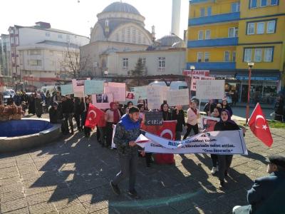 Kadına cinayetlere tepki yürüyüşü