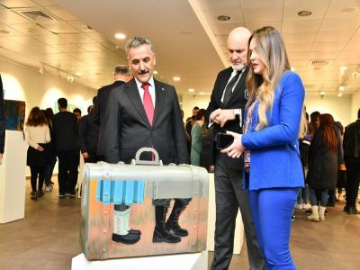 Doktora öğrencileri ‘sanatta yeterliliklerini’ kanıtladı
