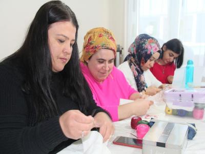 Dokuma tezgahlarında hayatlarını dokuyorlar
