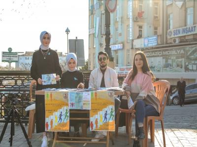 OMÜ’lü öğrenciler ’obezite’ye dikkat çekti
