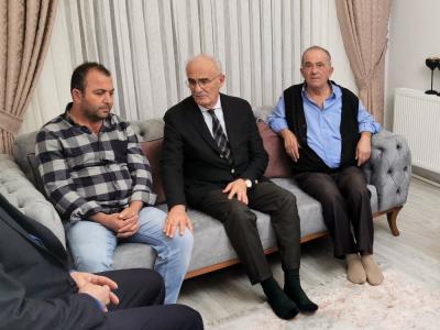 Yılmaz’dan kazada ölen öğrencilerin ailelerine taziye
