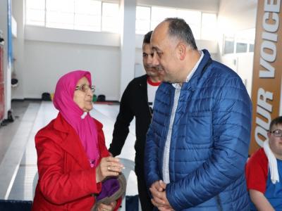 Her şey torunu için
