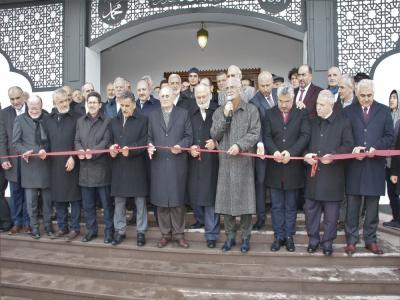 Demir Çelik Camii ibadete açıldı

