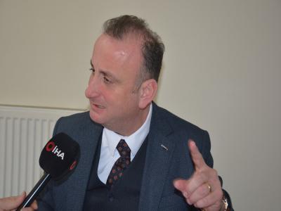  Ayhan’dan ’belediye binası’ açıklaması