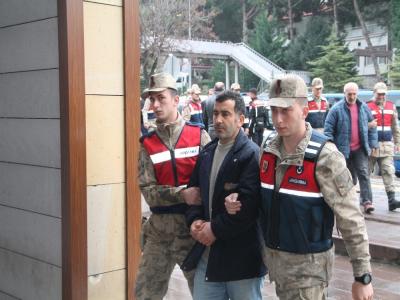 Yılbaşı öncesi çeşitli suçlardan aranan 20 şüpheli yakalandı