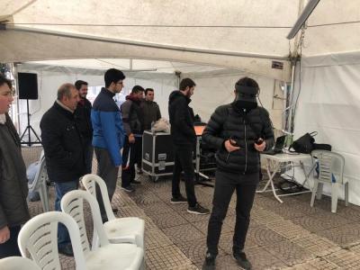 Güvensiz asansörü VR gözlükle test ettiler
