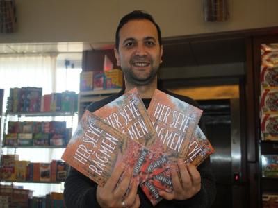 Gurbet özlemi kitap yazdırdı
