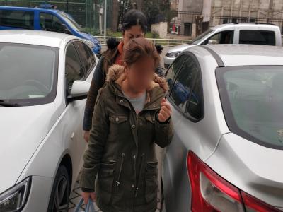 Erkek arkadaşını bıçakladı
