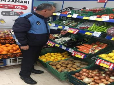 Canik Zabıtasından fiyat ve etiket denetimi
