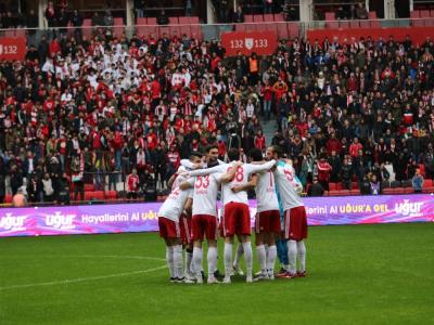 TFF 2. Lig: Samsunspor: 3 - Gümüşhanespor: 0

