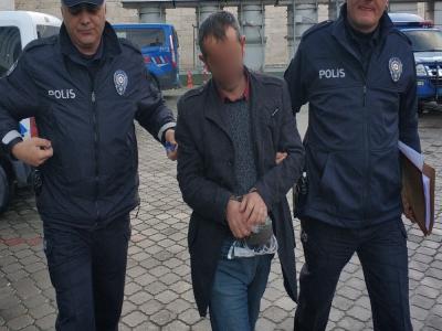 Kendisine saldıran kadını vurdu