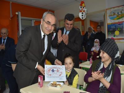 Karnelerini hastanede aldılar

