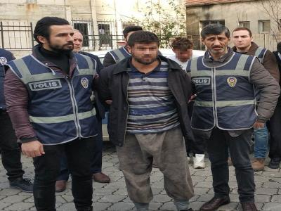 Öldürüp testere ile parçalamış