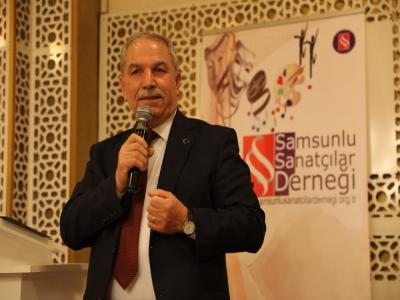 İlkadım’da şiir gecesinde aşıklar atıştı
