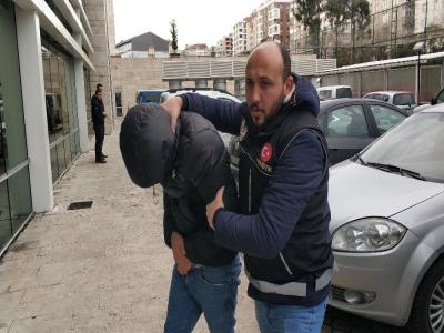 Uyuşturucu suçundan gözaltına alındı
