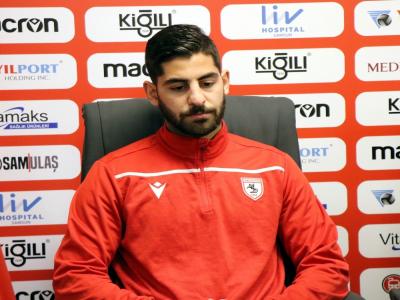 Ertuğrul Sağlam: “Zeminler iyi futbola müsaade etmiyor”