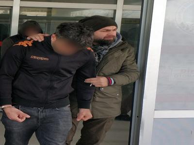 Kokain, hap ve esrarla yakalanan 3 şahıs gözaltında
