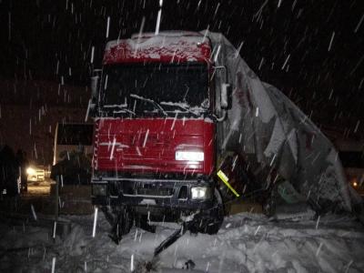 Samsun’da yolcu otobüsü kamyonla çarpıştı: 1 ölü, 1 yaralı
