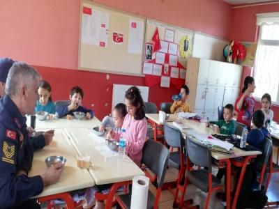 Jandarmadan “trafik semineri”
