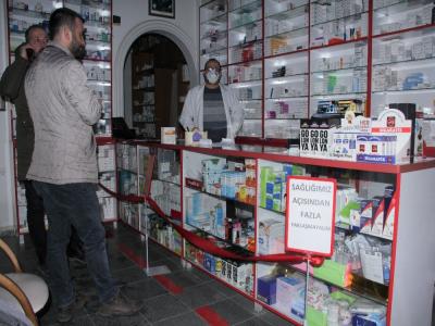 Samsun’da eczacılardan korona virüsüne şeritli önlem
