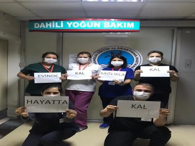Sağlıkçılardan vatandaşlara 'Lütfen evde kal” mesajı
