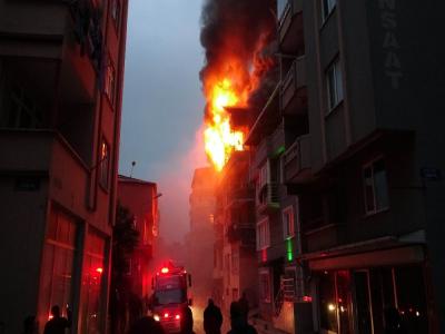 Samsun’da korkutan ev yangını
