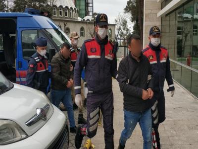 Yazlıklardan çalıp internet sitesinden satışa sundular
