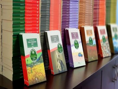 Başkan Doğan’dan öğrencilere 610 kitap
