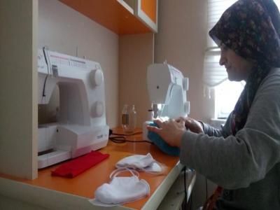 Alaçam HEM’de maske üretimi
