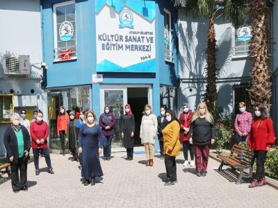 Atakum Belediyesi maske üretip ücretsiz dağıtıyor
