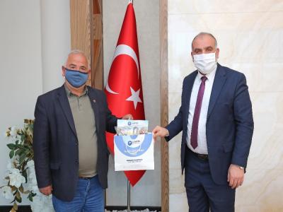 Sandıkçı’dan muhtarlara maske
