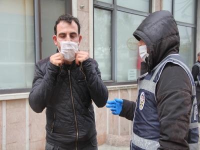 Samsun’da maske ve sosyal mesafe uygulaması
