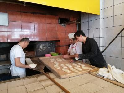 Fırıncılar Ramazan pidesini erkenden hazırlıyor
