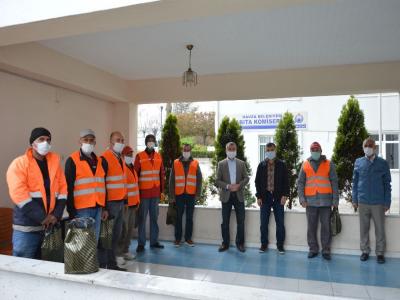 Başkan Özdemir’den işçilere 1 Mayıs sürprizi
