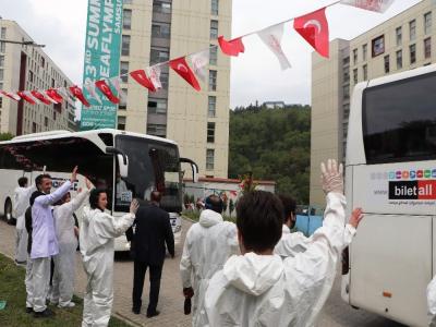  358 Türk vatandaşı alkışlarla uğurlandı