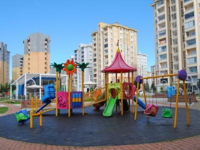 Canik’te parklar 7/24 izleniyor
